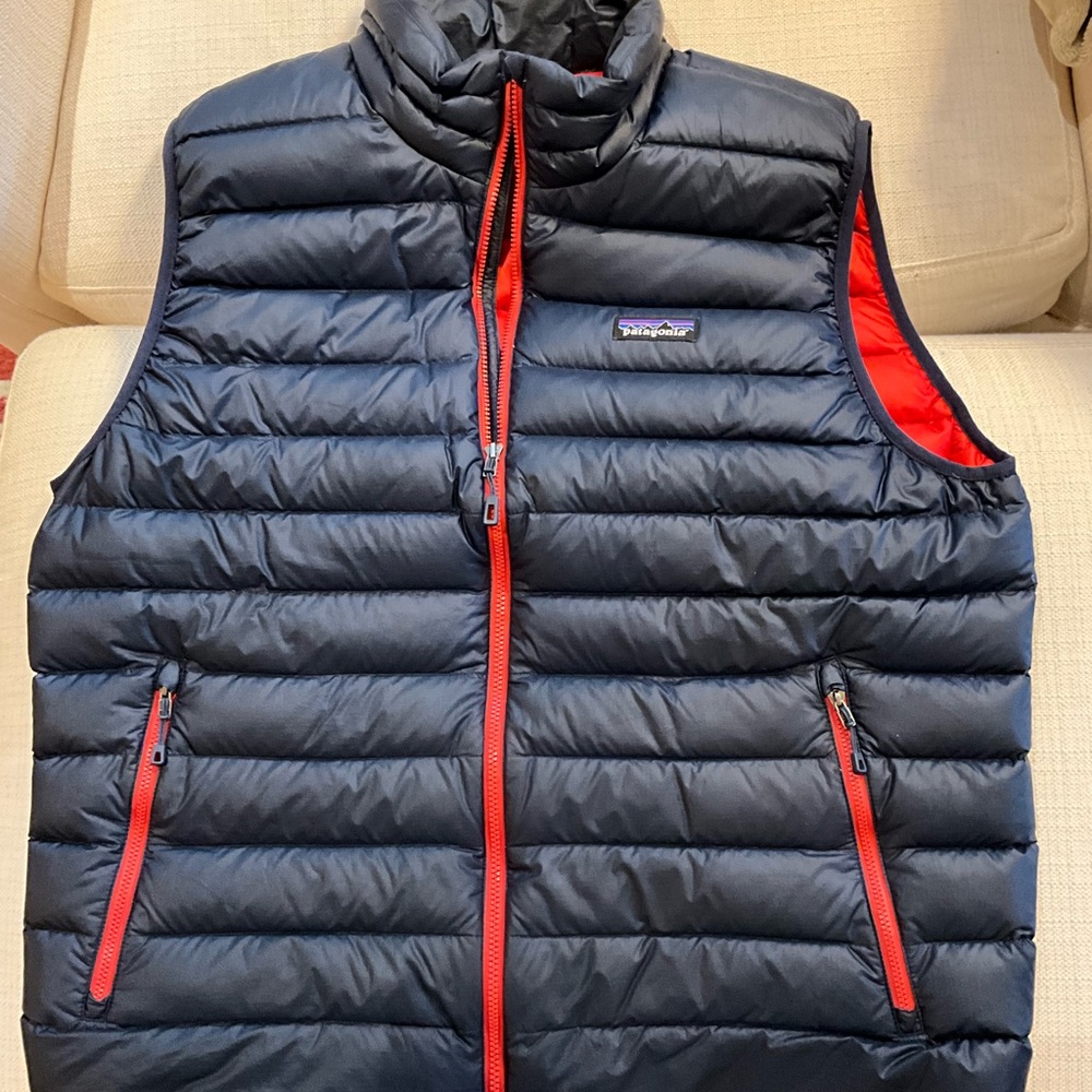 Men’s size Large - Patagonia navy/red vest